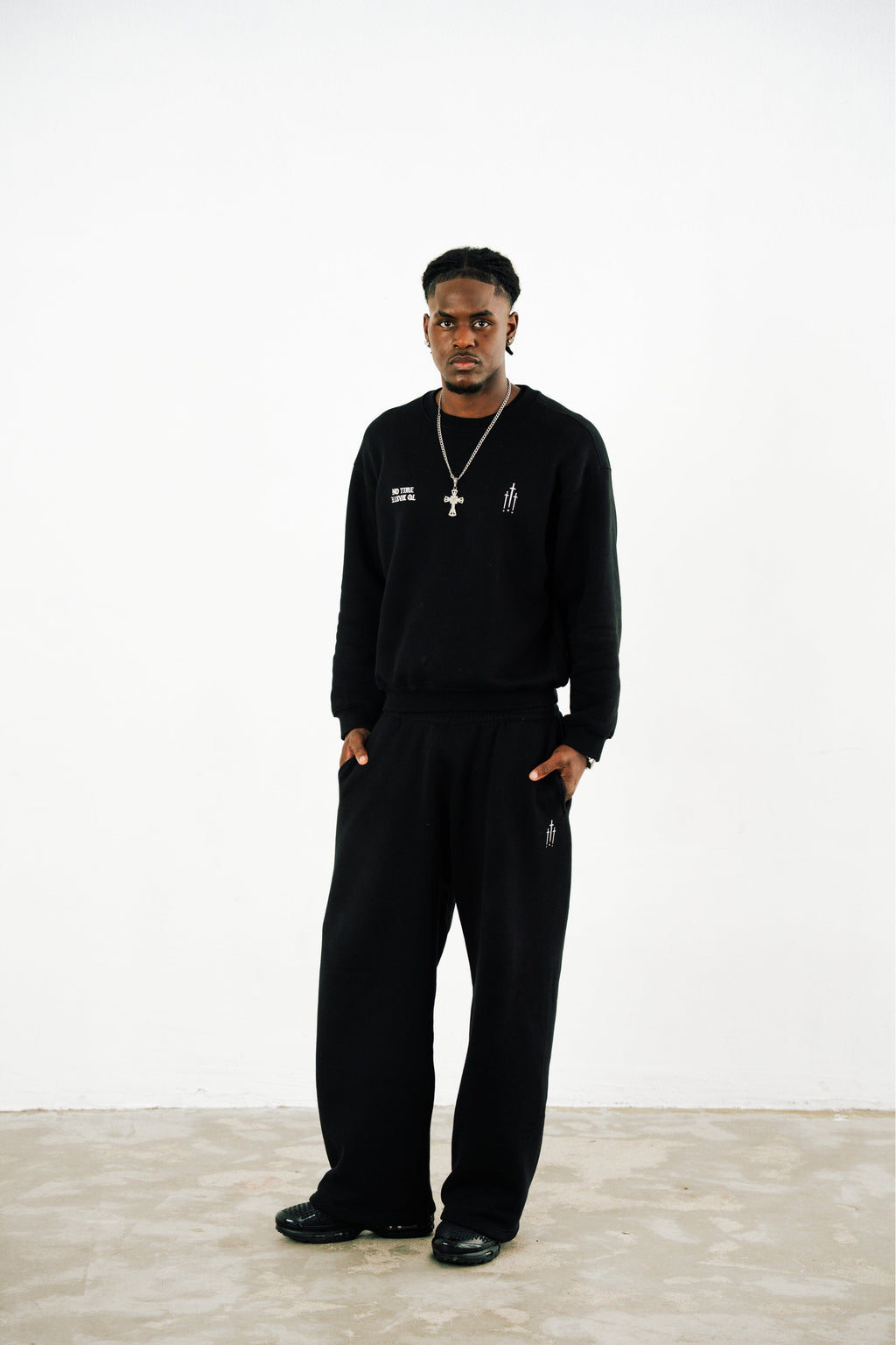 NTW Basic Crewneck Black